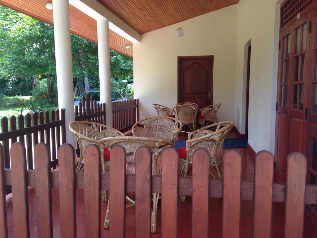 Alfred Colonial Bungalow & Spice Garden Kobbekaduwa الغرفة الصورة