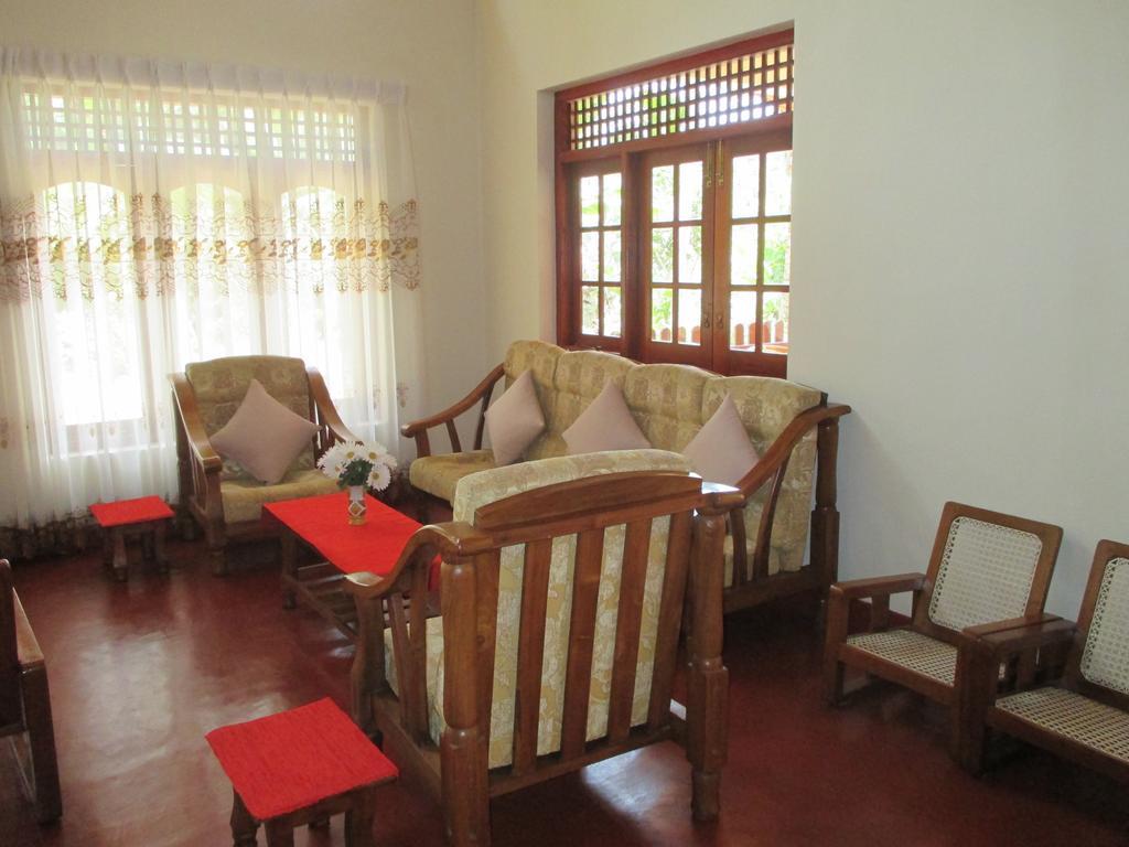 Alfred Colonial Bungalow & Spice Garden Kobbekaduwa الغرفة الصورة