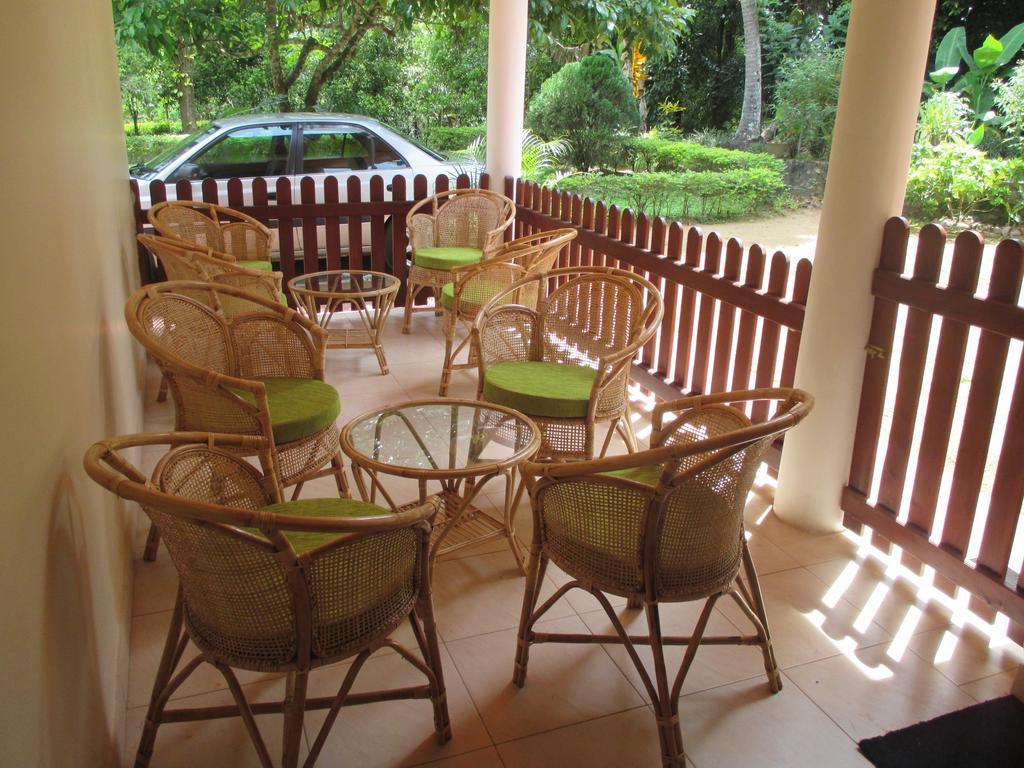 Alfred Colonial Bungalow & Spice Garden Kobbekaduwa الغرفة الصورة